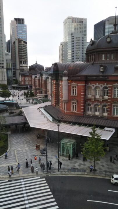 旧東京郵便局長室からの東京駅
