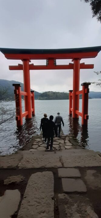 平和の鳥居