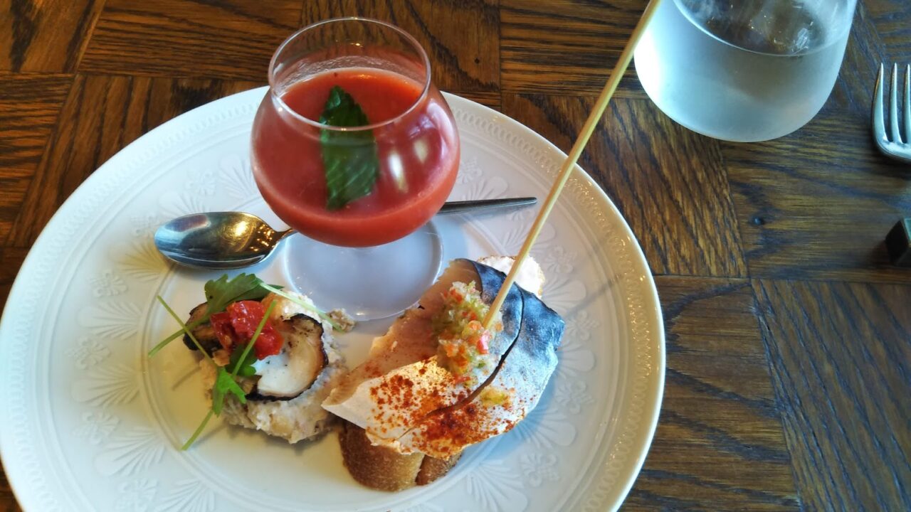 Seafood & Tapas LUBINA