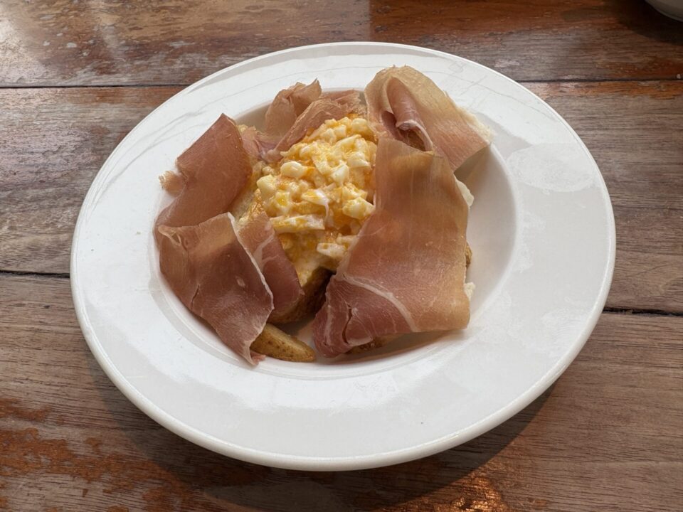 バル デ エスパーニャ ムイ東京店