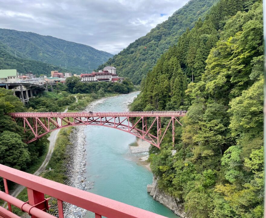 黒部トロッコ列車