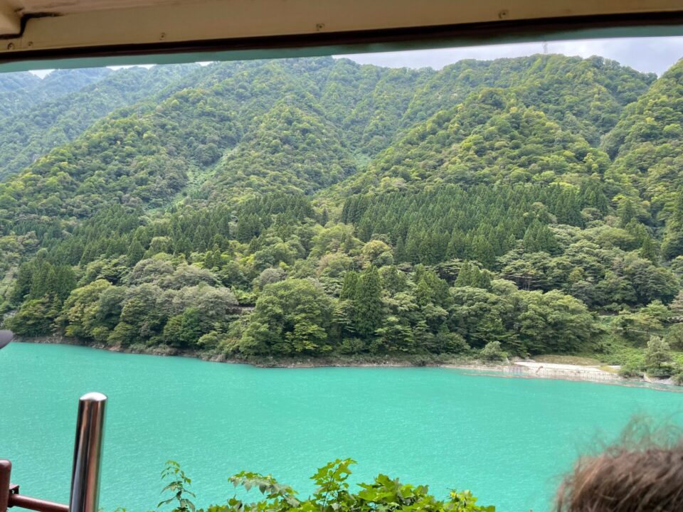 黒部トロッコ列車