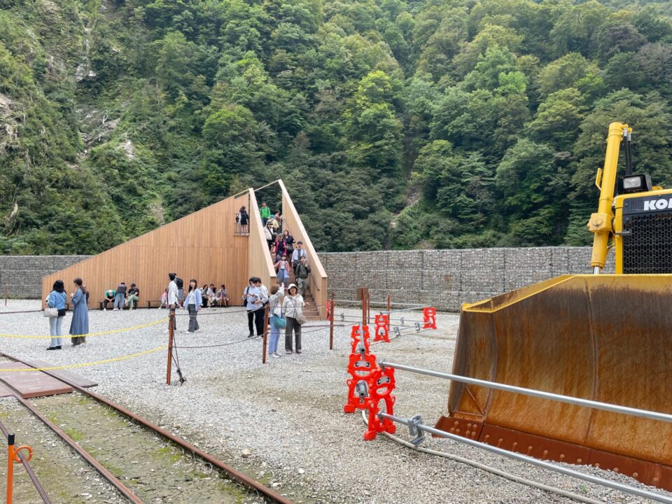 黒部トロッコ列車